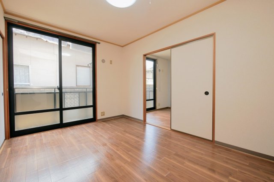 ハイム西本102号室