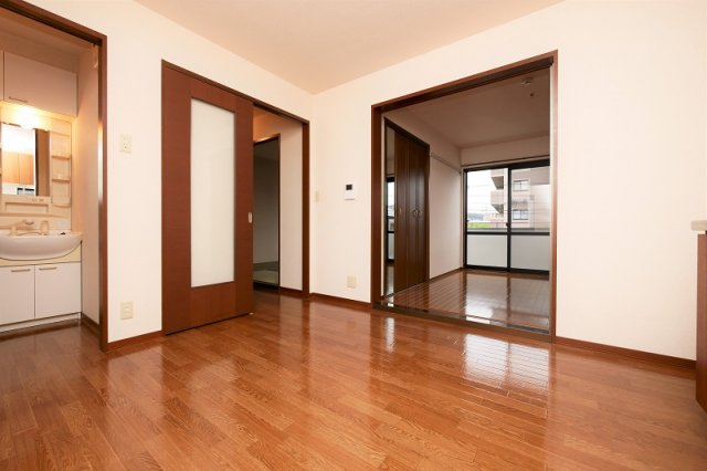 フィールドエッヂE202号室