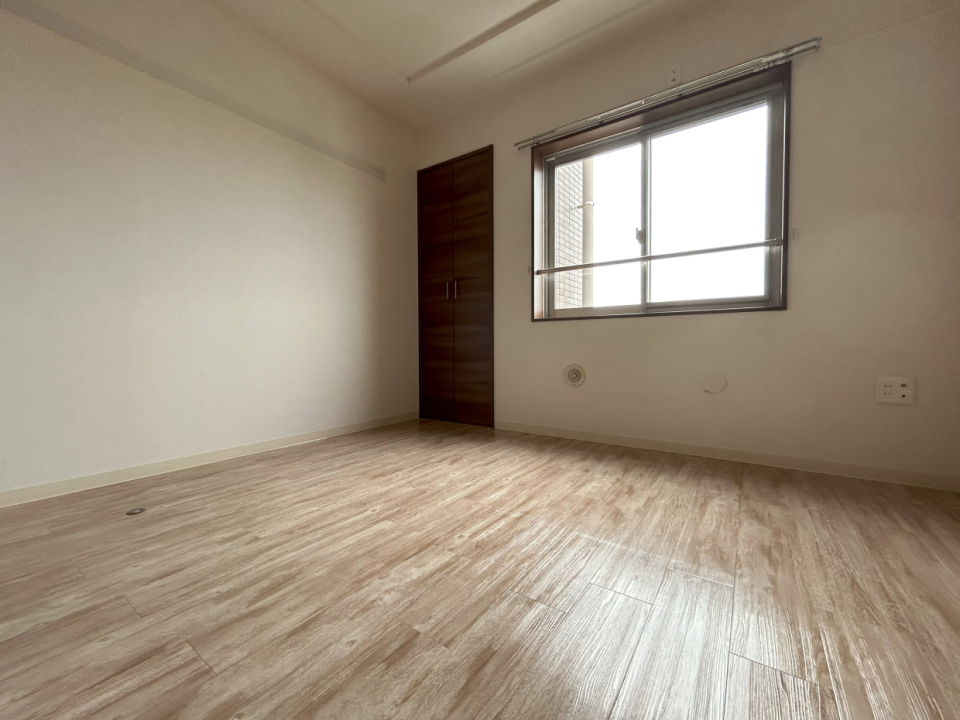 北側洋室は寝室に