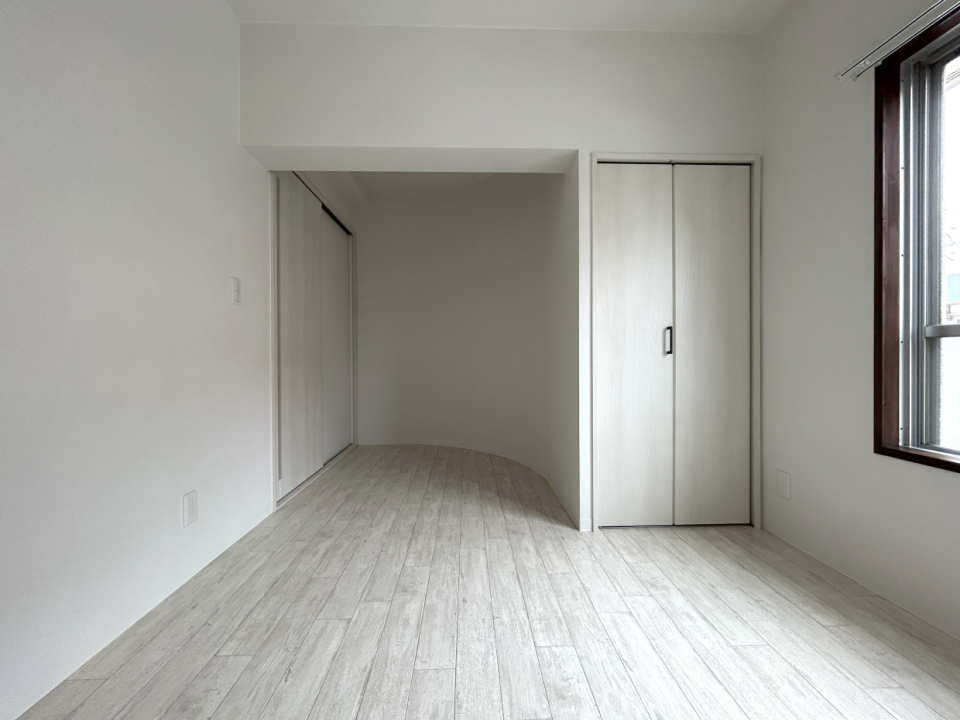 北側の洋室は寝室に。