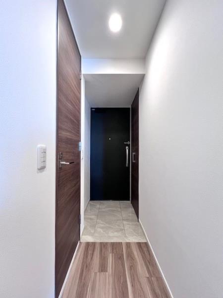 玄関に出しておく靴は最小限にとどめましょう。