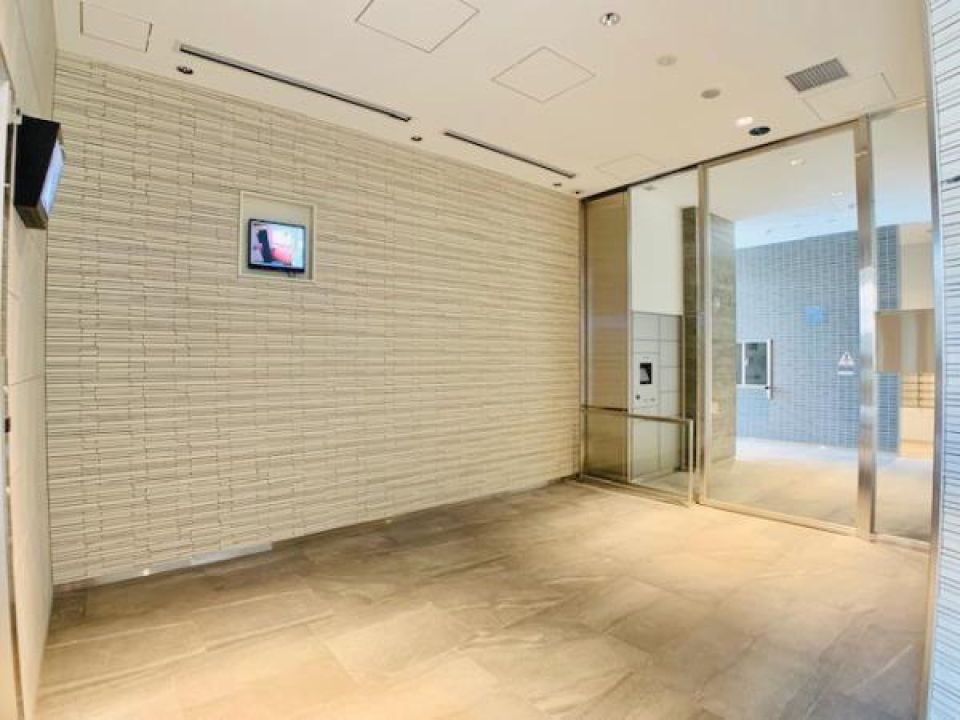 高級感のあるエントランスです。