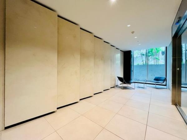 エントランスも素敵&hellip;！お友達を呼びたくなっちゃいます。