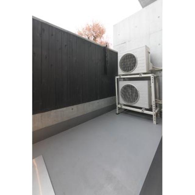 ベランダもゆとりがありますね。※写真は同タイプ住戸です。