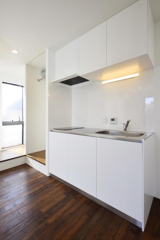 細かいあれこれは片付けて、生活感はなるべく隠したいところ。