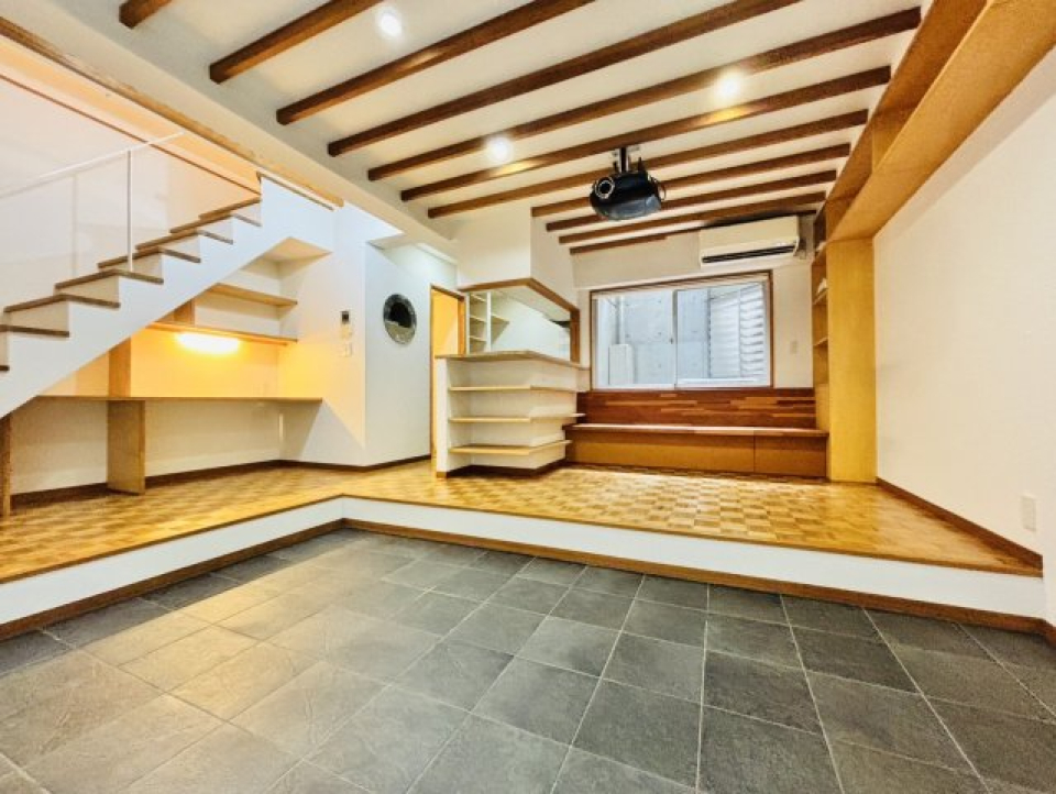 ふかふかの大きなソファを置いて家族でワイワイ過ごす姿を想像したら、もう…！