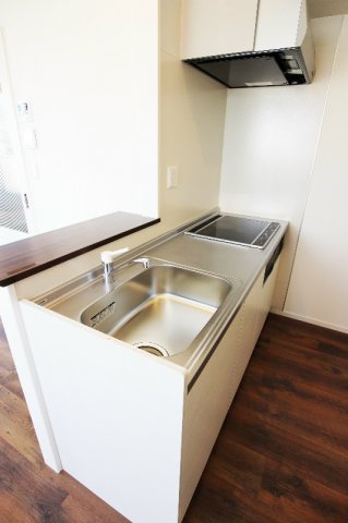 キッチンもゆとりある広さ！並んでお料理できそうです。