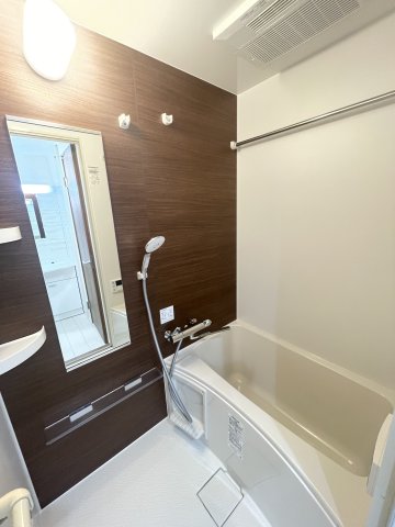 お風呂も設備充実！長風呂が捗りそうですね。