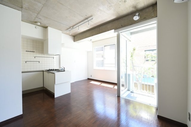 カクカクとした明るいリビング！