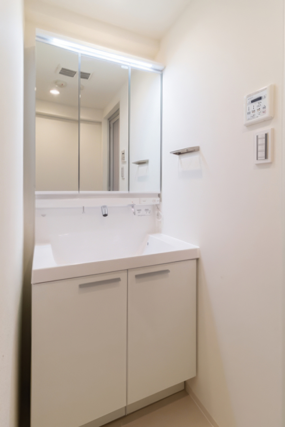 シンプルな洗面台
※写真は同タイプ住戸です。