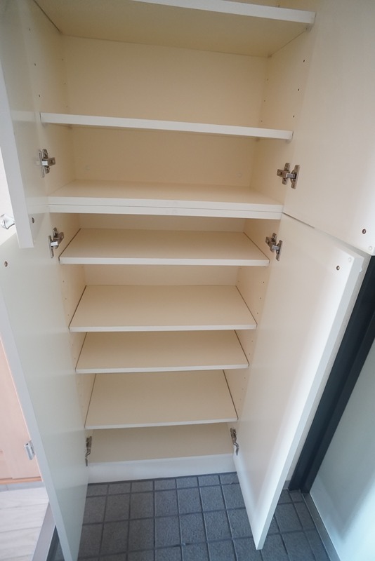 シューズボックス