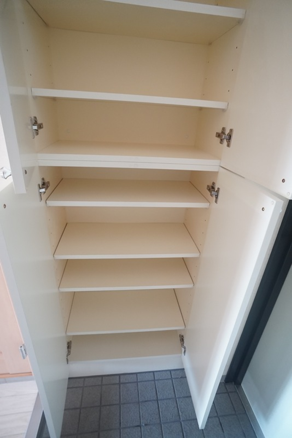 シューズボックス