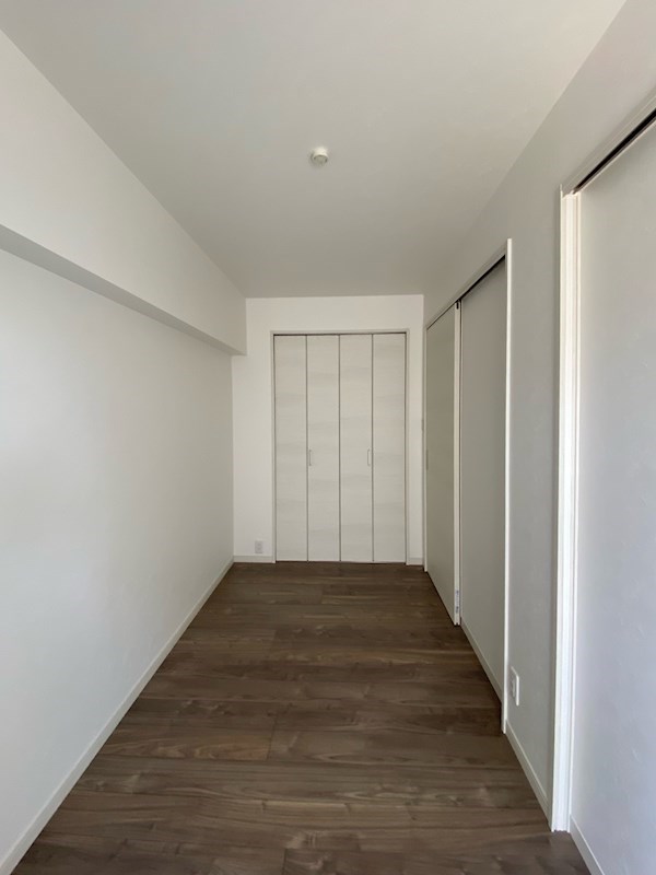 洋室を寝室にすれば、毎日落ち着いて眠れそうです。