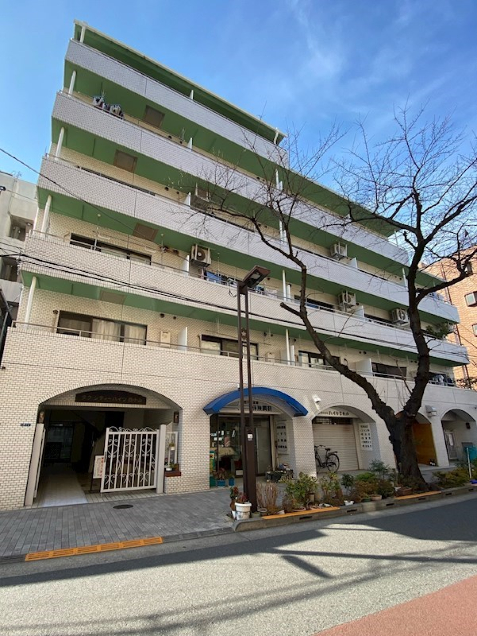 1Fのアーチが可愛い建物にあるお部屋です！