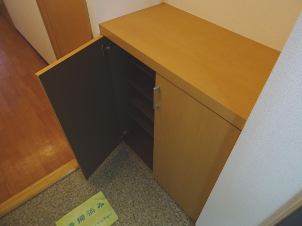 シューズボックス。