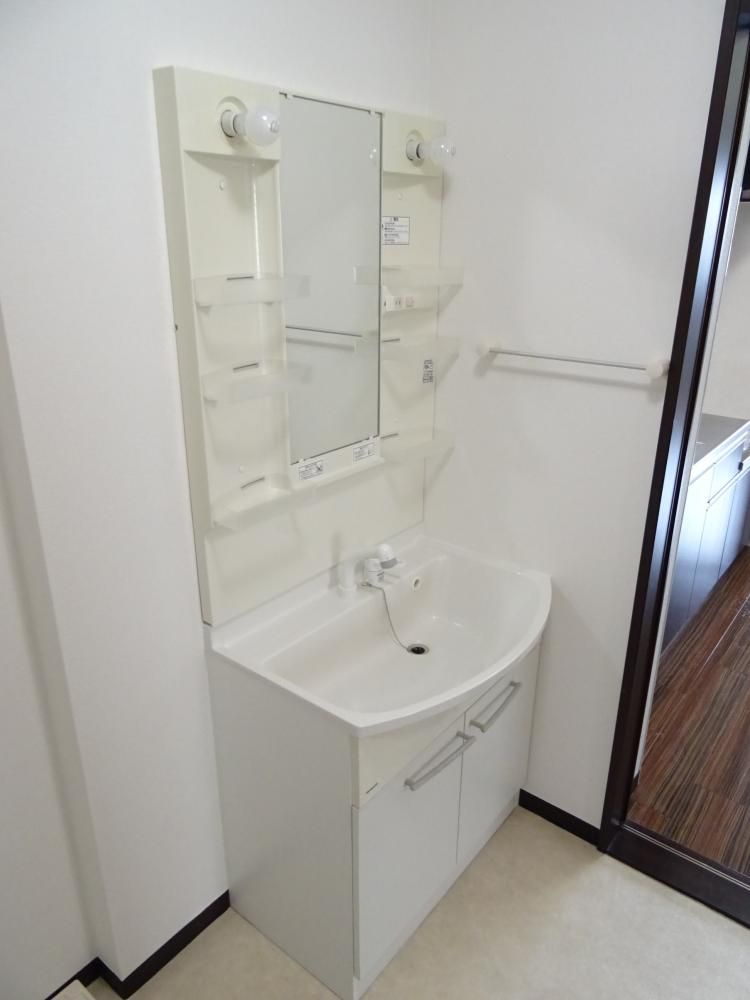 うれしい独立洗面台。