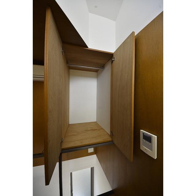 こんなところにも収納が。