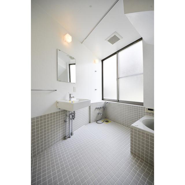 水回りは一箇所ですが、広さがあるので全然気にならない&hellip;！