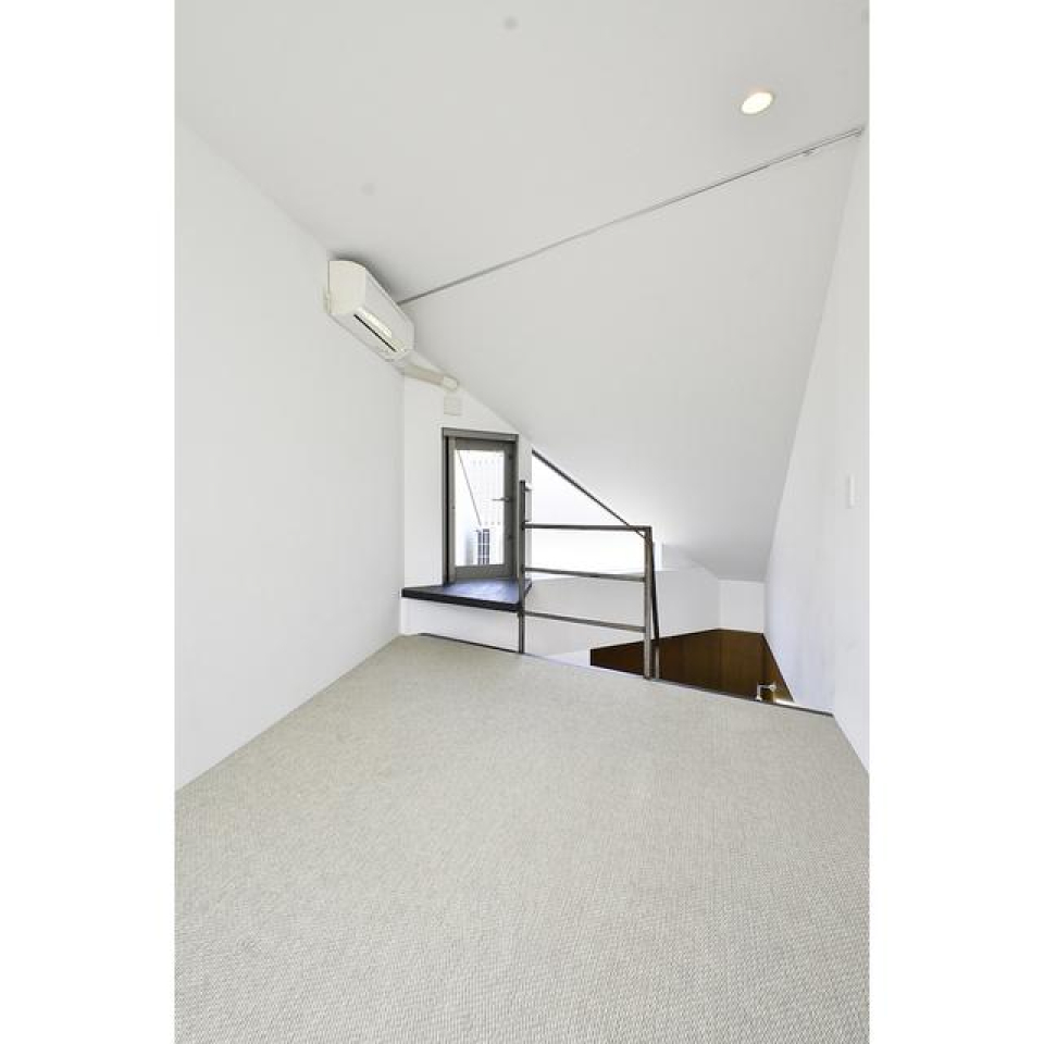 一番上のフロアを寝室にすると眺めも良さそう。