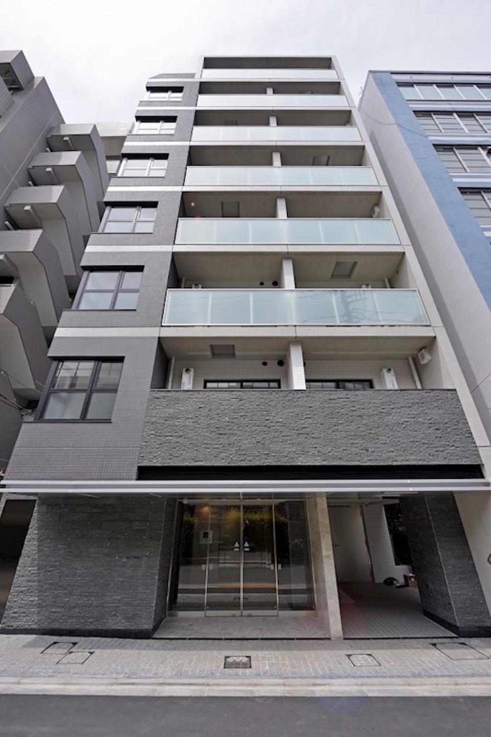 外観もトーンが統一されたおしゃれさんでした。