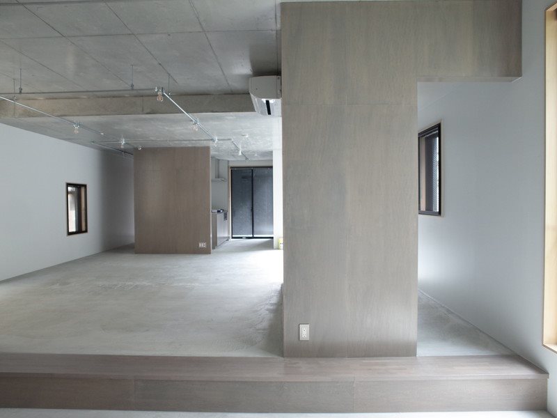 窓からの光さえもアート作品のような、この圧倒的な空間&hellip;！