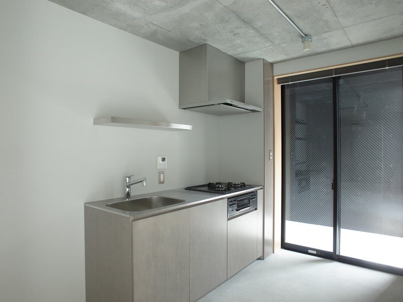 キッチンも美しく、お料理するときもなんとなく背筋が伸びそう。