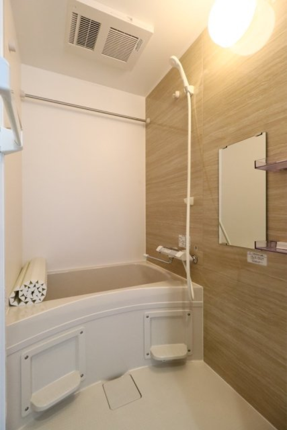 ナチュラルで優しい雰囲気のお風呂。