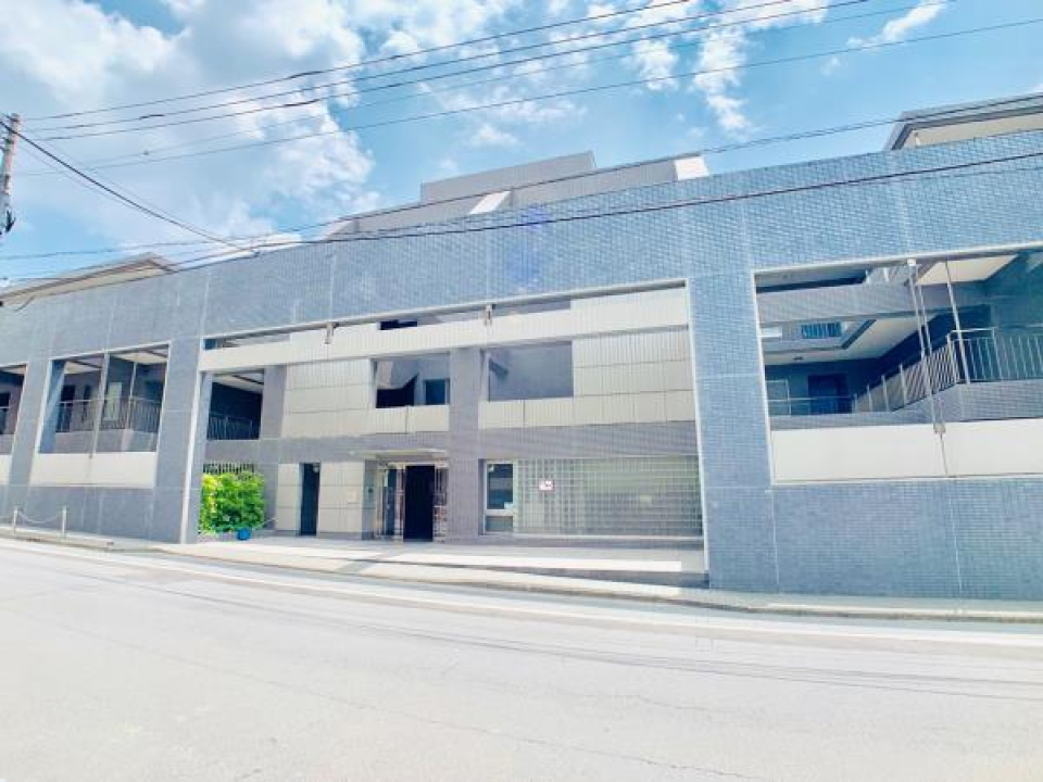 通りかかったら二度見してしまうゴージャスな外観。