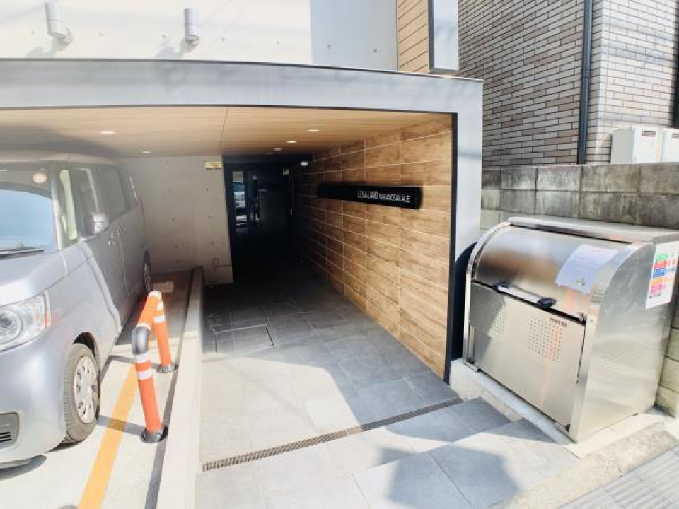 建物入り口が素敵だと、帰るたびに嬉しくなります。