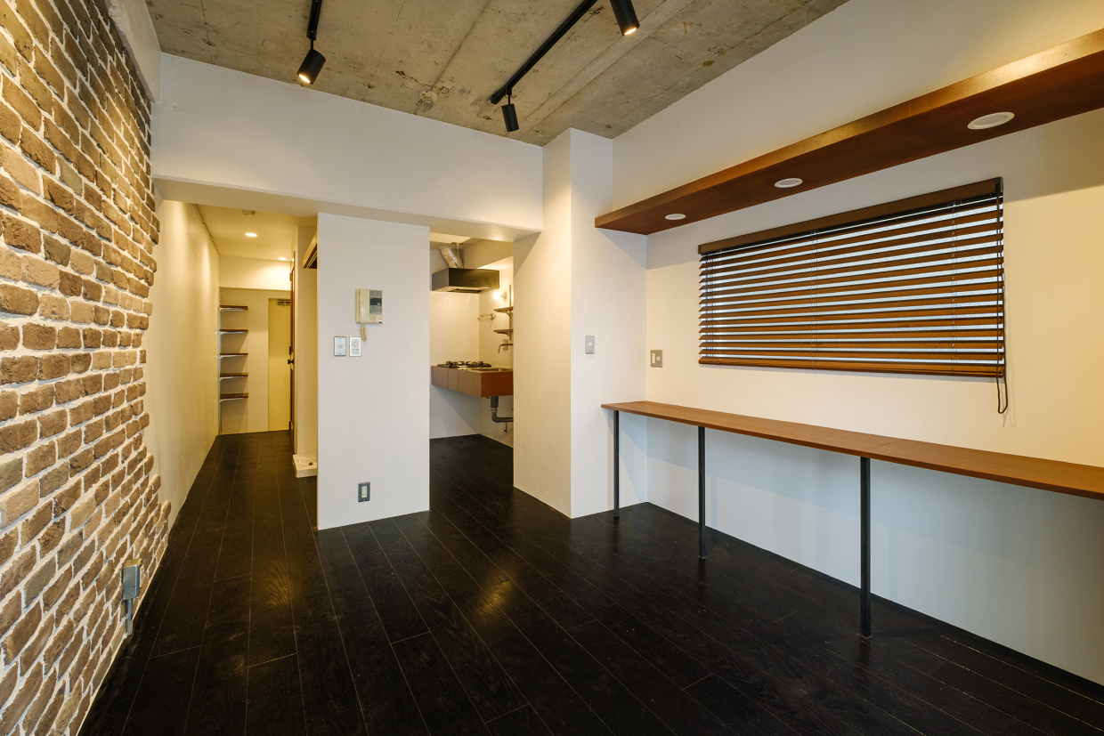 ブリックタイルの壁との相性ばっちり！