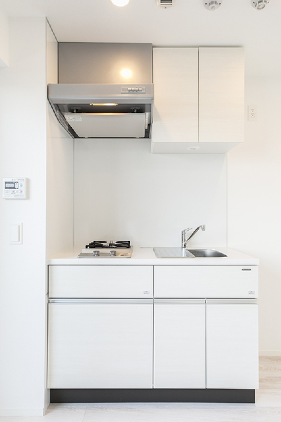 コンパクトですが収納はたっぷり。※写真は同タイプ住戸です。