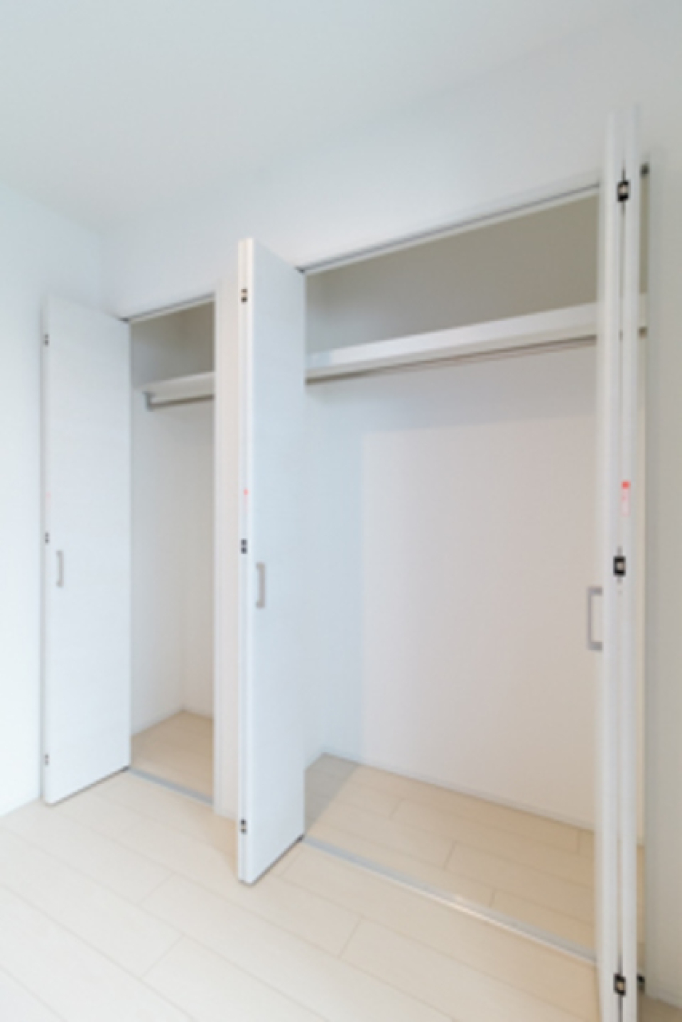 収納はこんなにワイド！※写真は同タイプ住戸です。