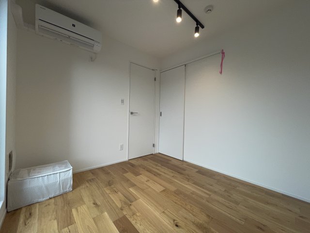 洋室からつながる、もう一つの扉の向こうは&hellip;？