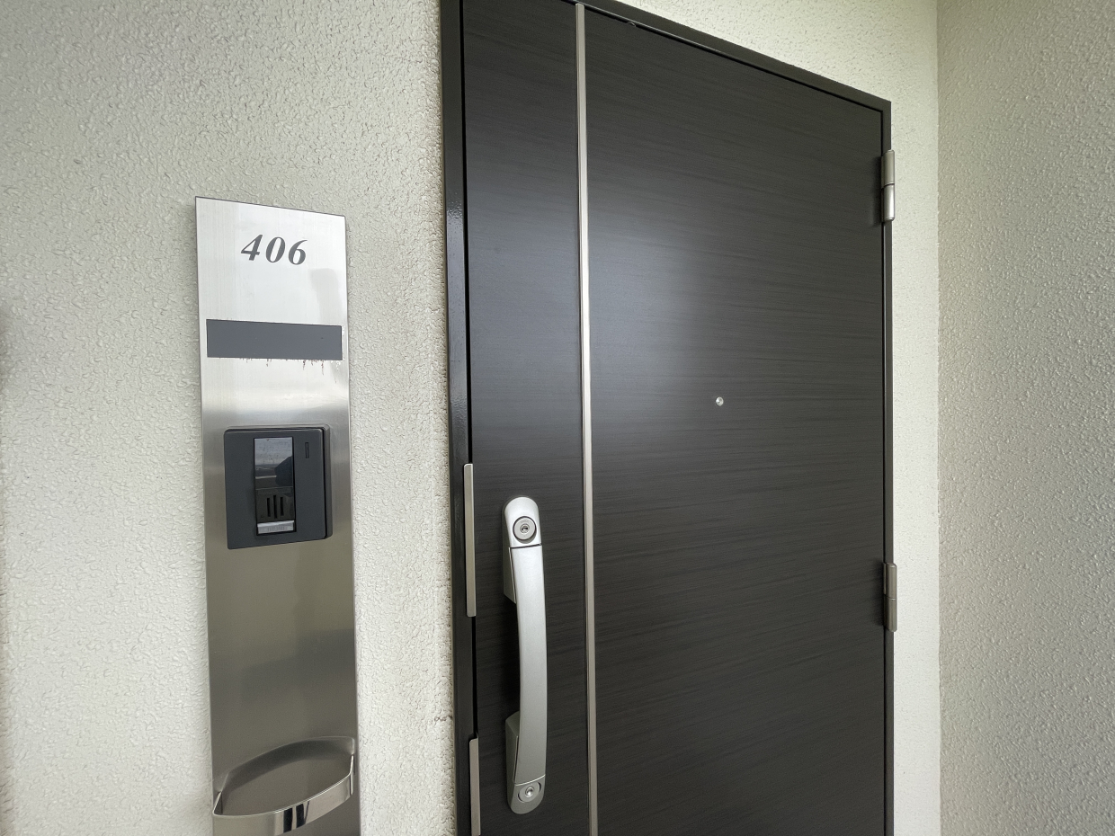 こちらは406号室