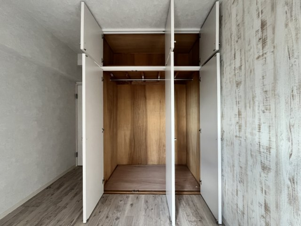 収納は結構奥行きがありました！※写真は同タイプ別部屋です