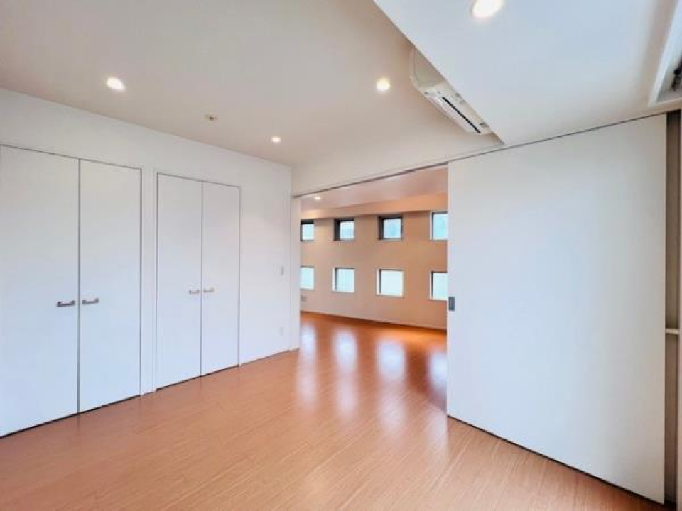 洋室からもちらりと覗く四角たち。