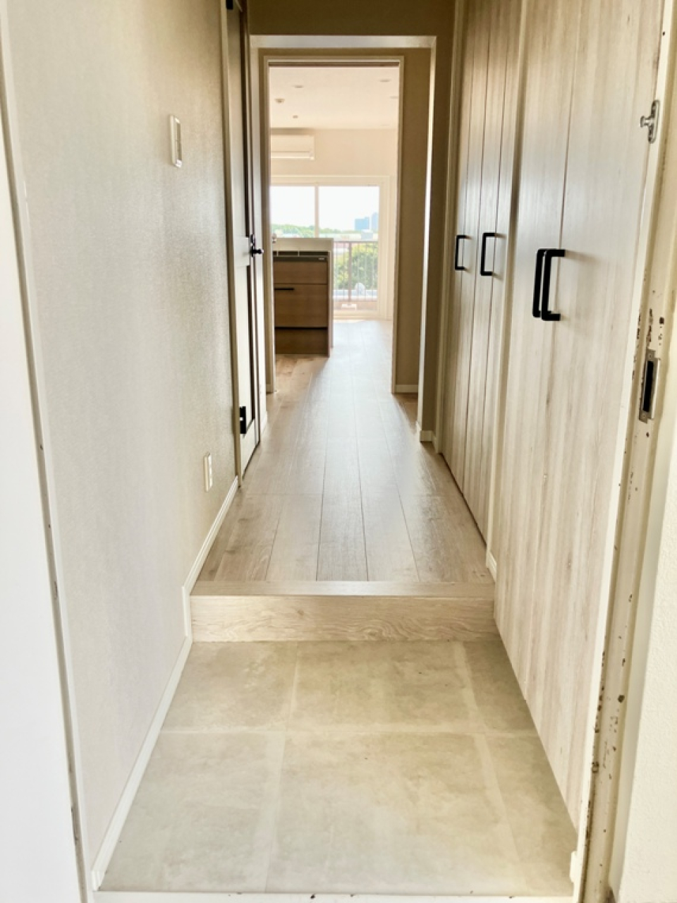 玄関〜廊下にも収納がありました。