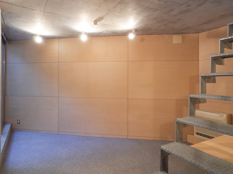 この三角の角っこには何を置こうかな？