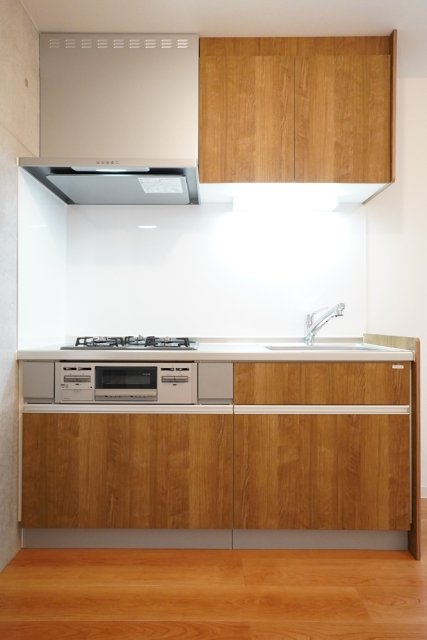 二人並んでもゆとりある広さなので、一緒にお料理できます。