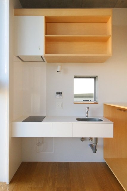 ホワイトシンプルで素敵なキッチン。