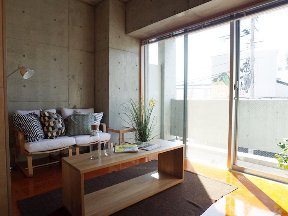 お部屋の奥はリビングにしてもよし、ベッドを置いて寝室にするのも◎