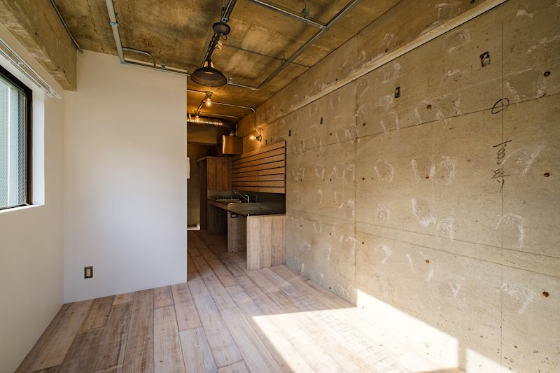 この無機質さがたまらない&hellip;！