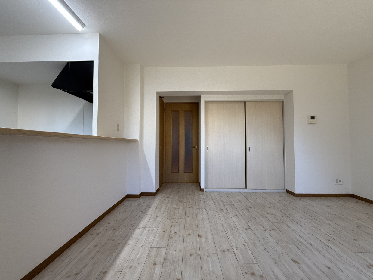 奥の2枚の引き戸をあけると&hellip;。