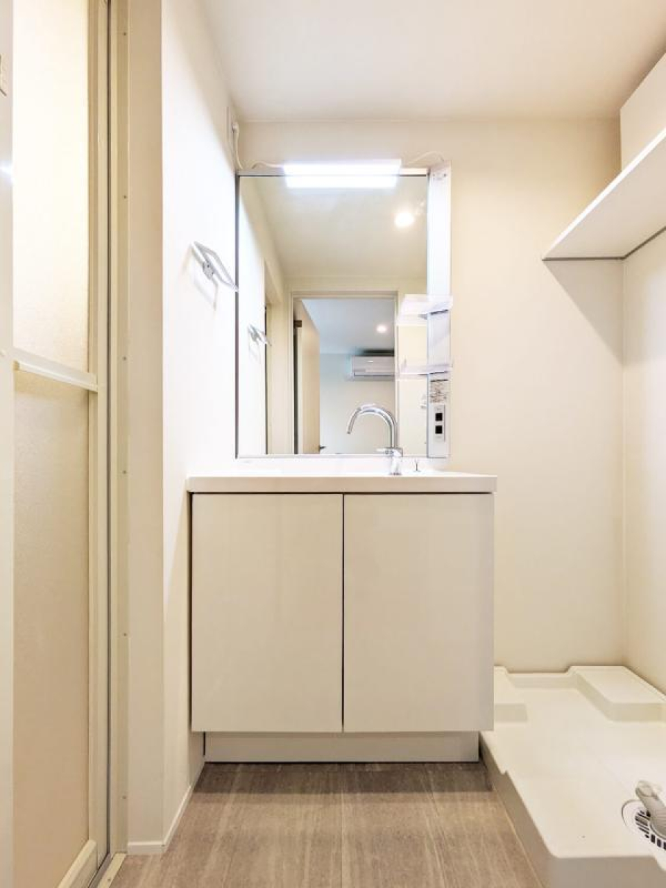 パウダールームも優しい色合いで統一されていて、なんだかほっとします。