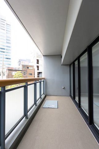 幅の広いバルコニー！※写真は同タイプ住戸です。