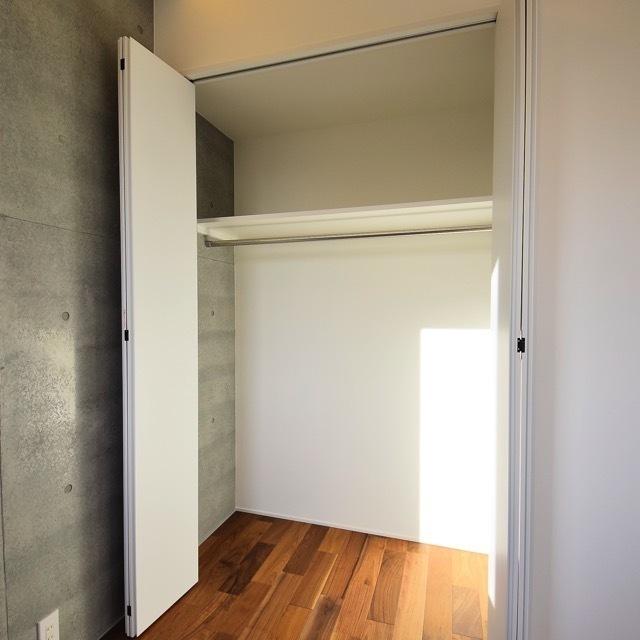 収納もワイドなので、色々入りそうです。