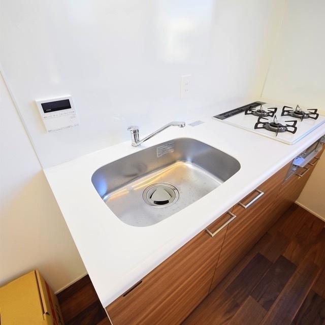 ホワイト&times;ブラウンの素敵な色味です。