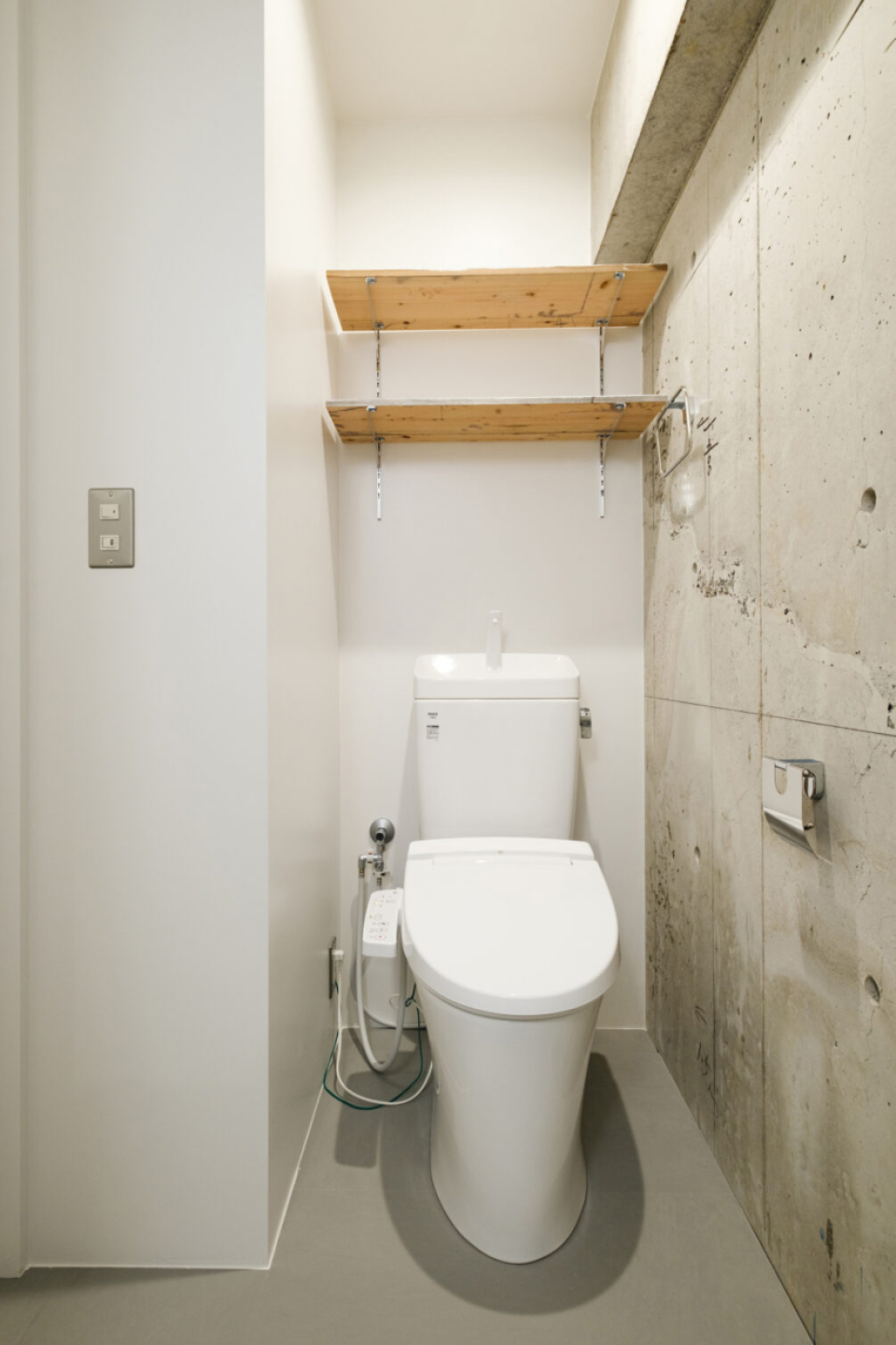 水回りは、トイレと脱衣所が同じ空間にあります。