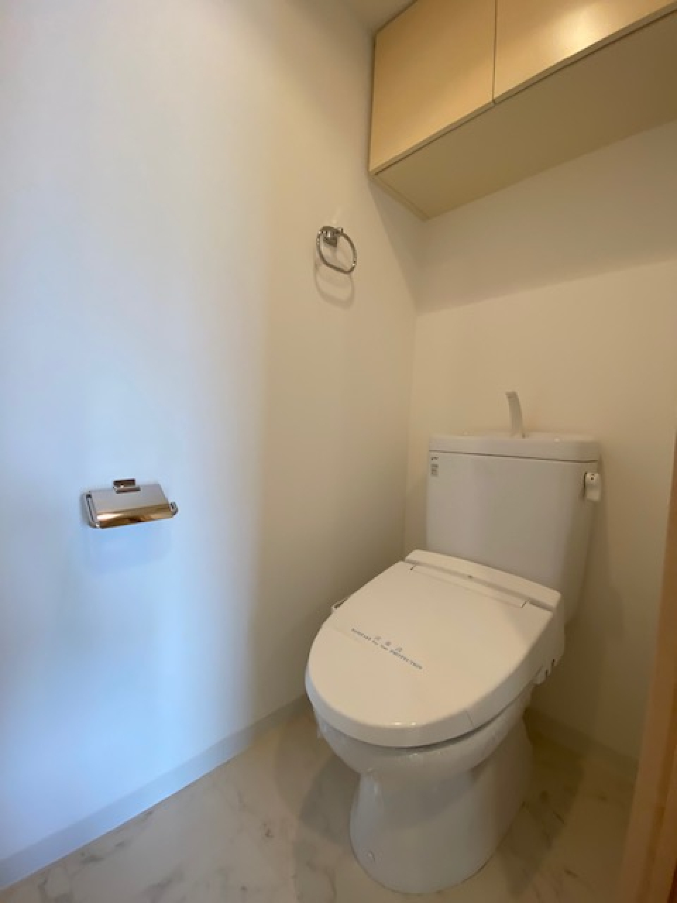 トイレがしっかり個室なのも嬉しい。※参考写真