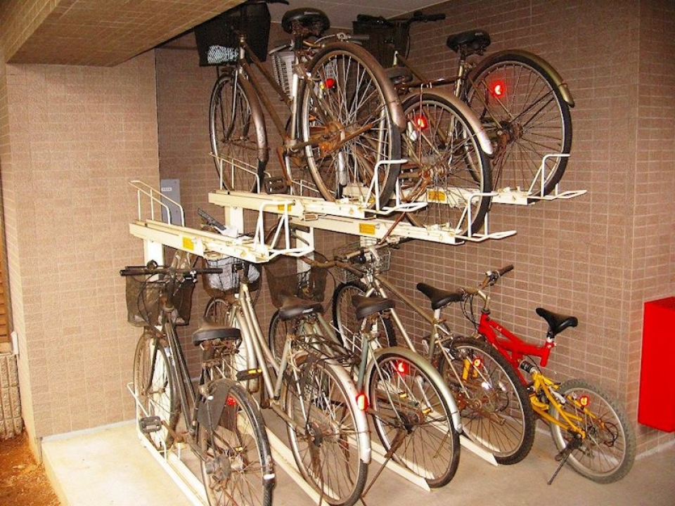 自転車置き場もこちらに。